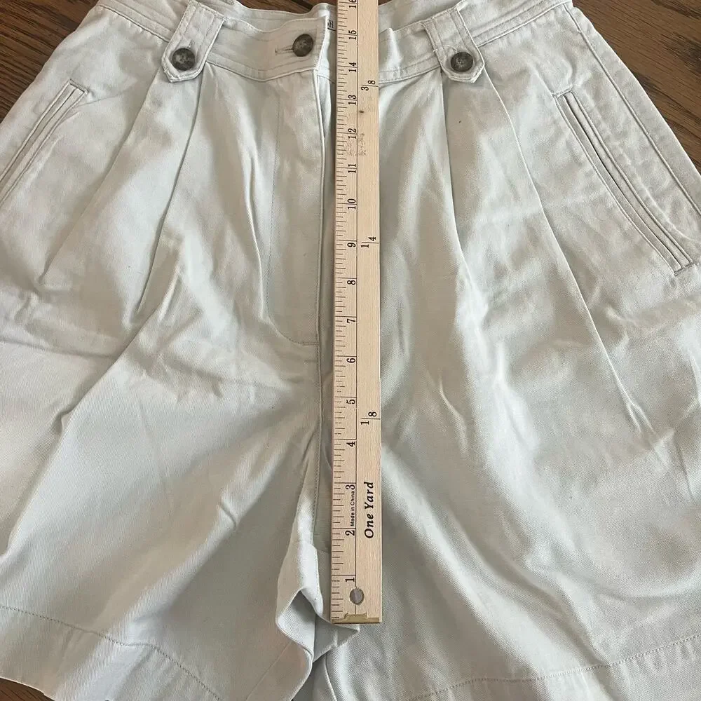 Vintage 90’s Light Khaki High Waisted Cotton Mom Shorts-Size 10